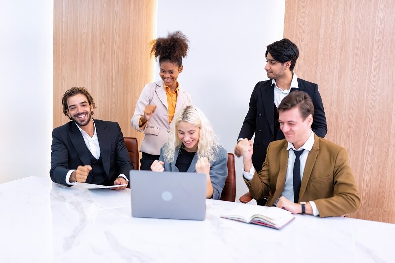 esses projetos de grupo podem ser uma maneira excelente de simular desafios do mundo real