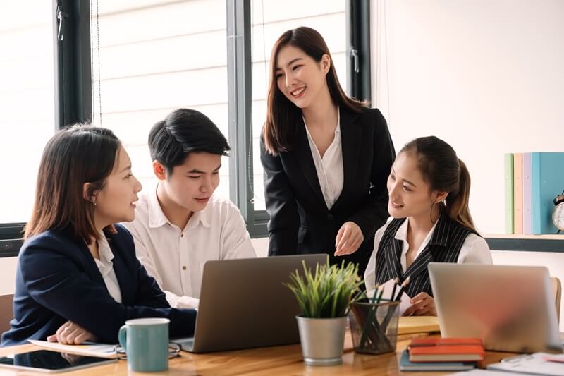 investir na formação e desenvolvimento de seus funcionários